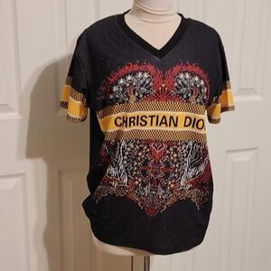 Fashion Women's Black and Yellow Short Sleeve Tee